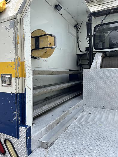 Used 2008 Single Drum Wireline Truck for Sale