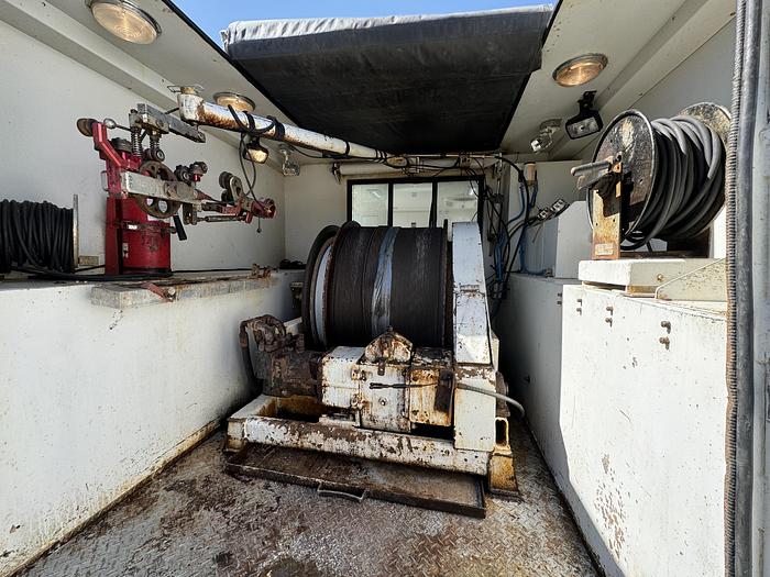 Used 2006 International Wireline Truck for Sale