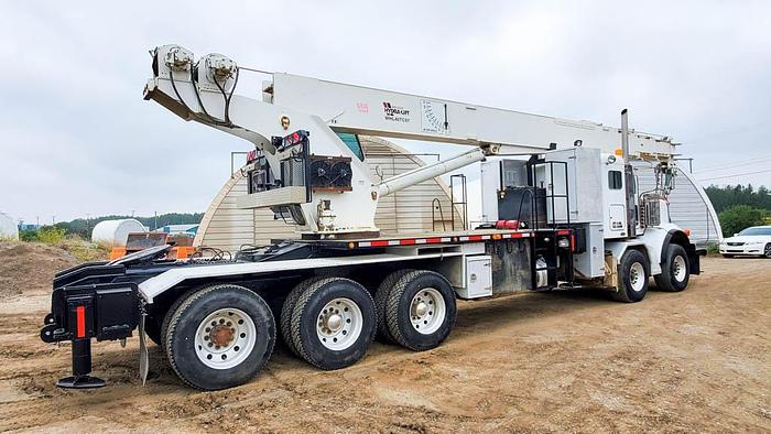 Used 2007 Peterbilt 357 WHL40TC9710 40 Ton crane