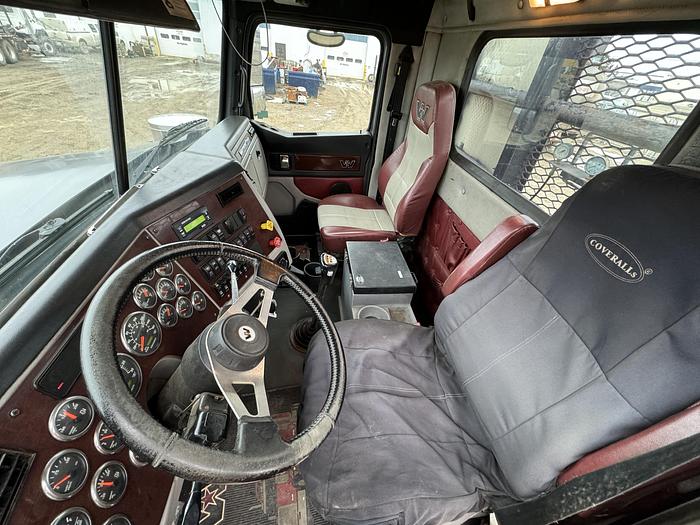 Used 2014 Western Star 4900SB Tridrive for Sale