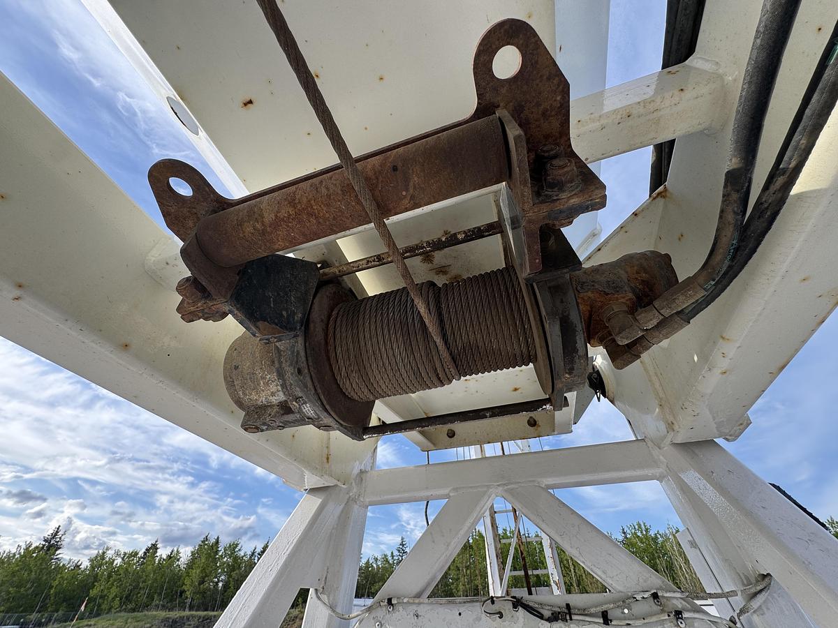 Used 2007 NOV Wireline Mast Trailer for Sale