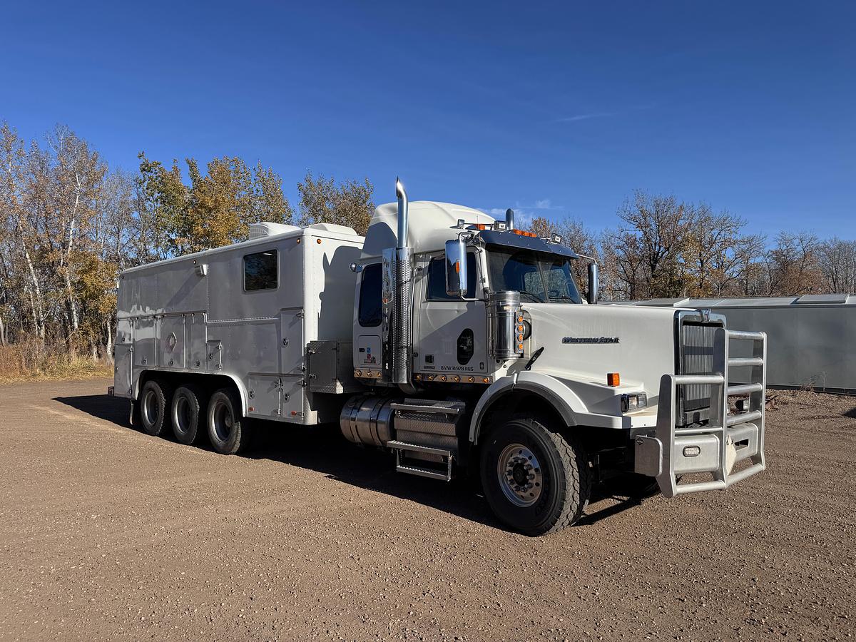 Used 2016 Double Drum Wireline Truck for Sale