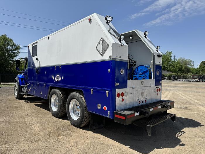 Used 2019 International 7400 Wireline Truck for Sale