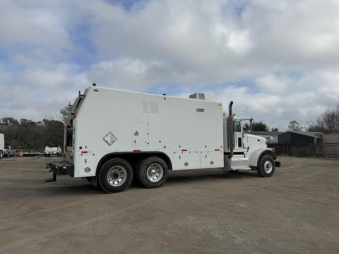 Used 2012 Peterbilt 367 Wireline Truck for Sale