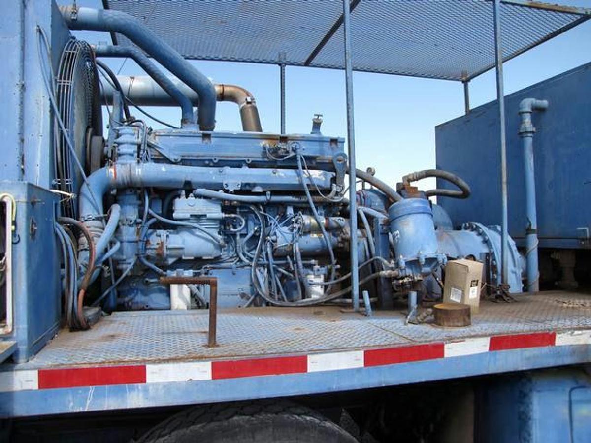 Used COOPER LTO-350 Double-Drum Workover Rig