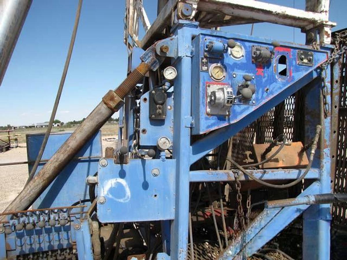 Used COOPER LTO-350 Double-Drum Workover Rig