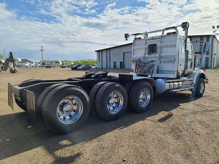 Used 2015 Western Star 4900SA
