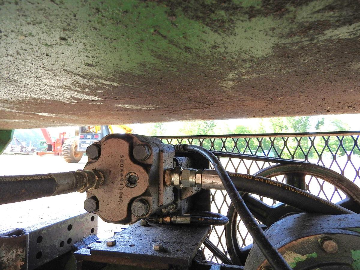 Used Vibrating Conveyor