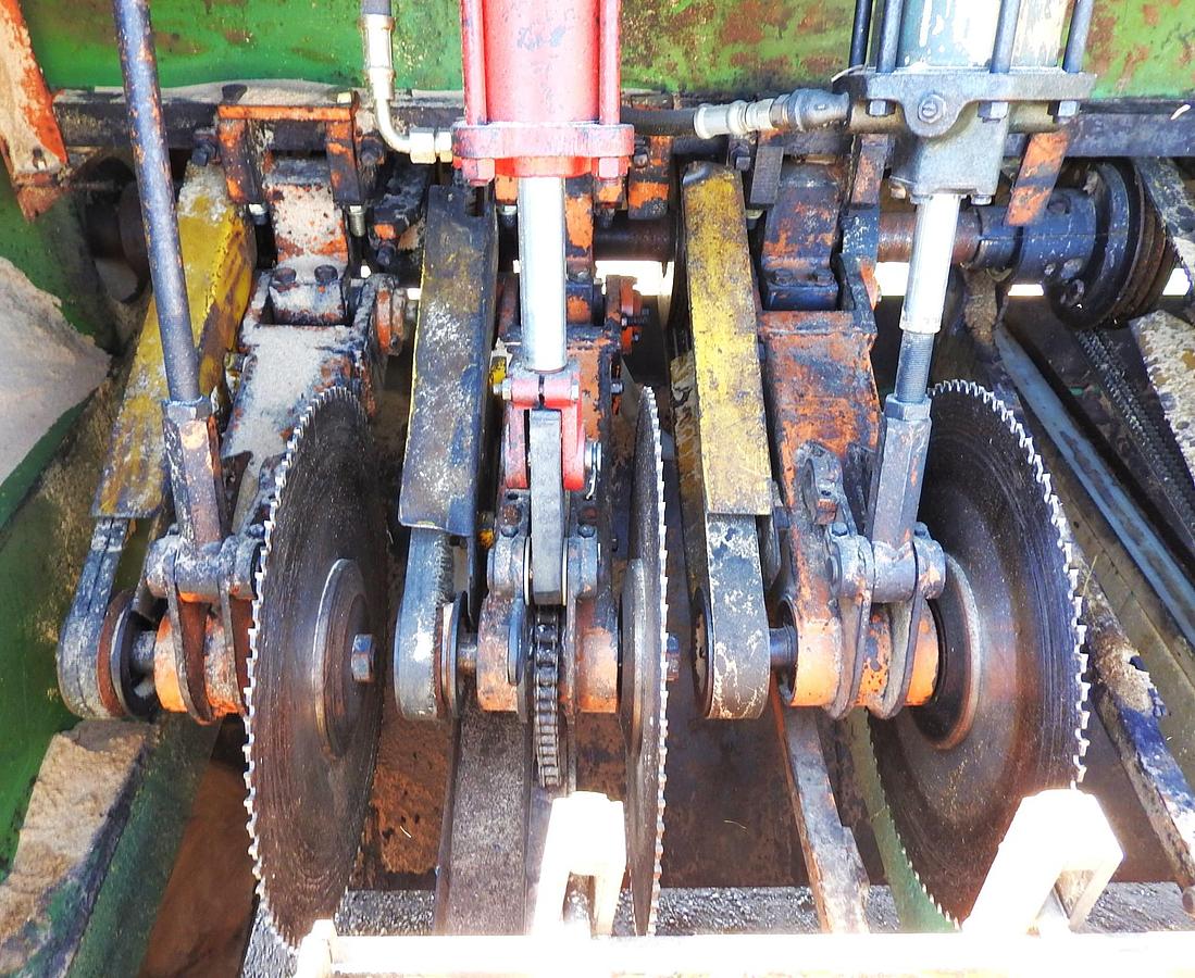 Used Drop Saw Trimmer