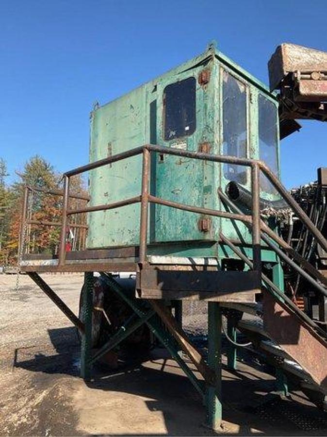 Used Morbark debarker complete hydraulic  set-up