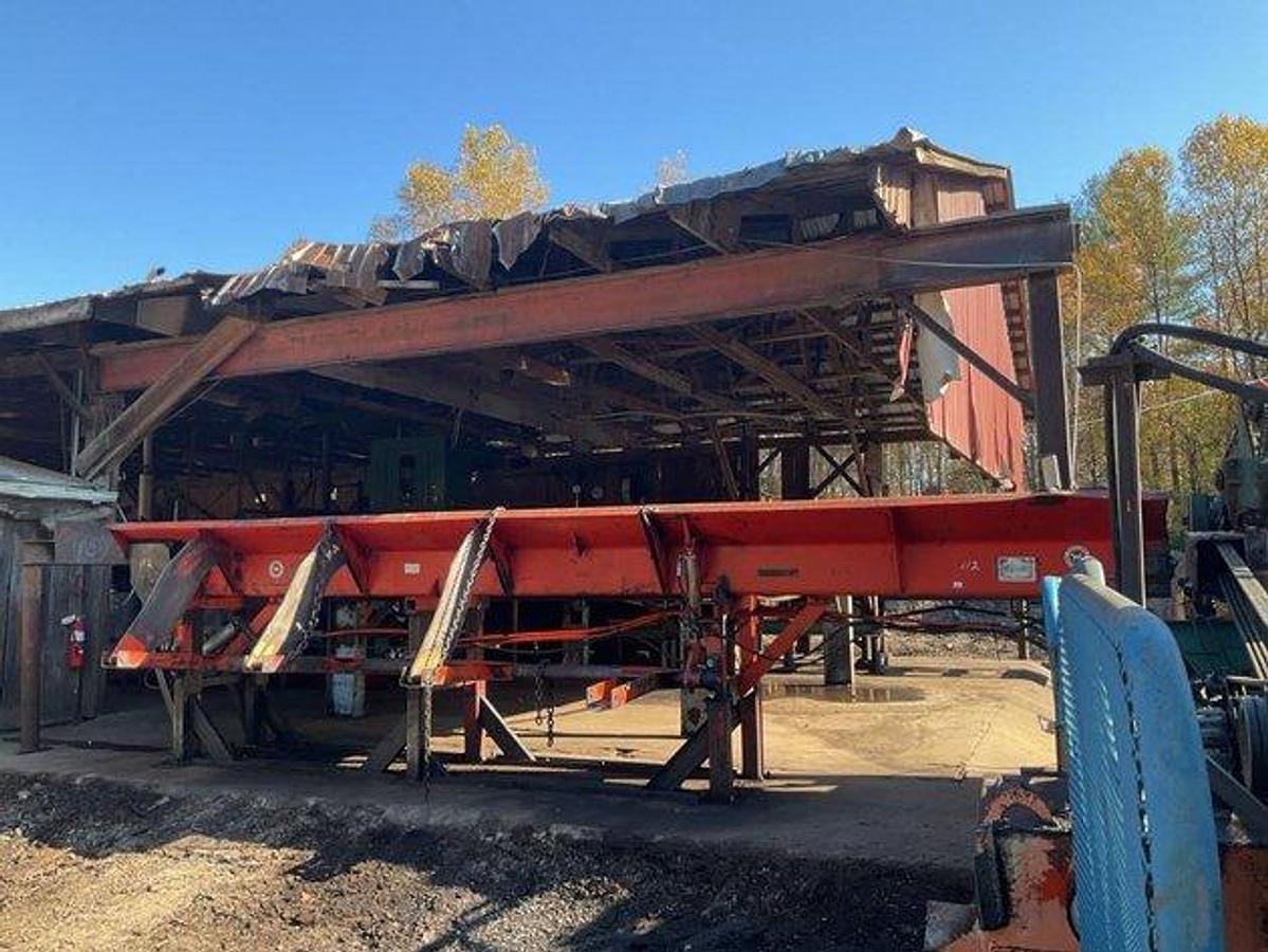 Used Morbark debarker complete hydraulic  set-up