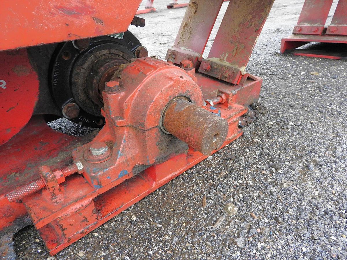 Used Vibrating Conveyor