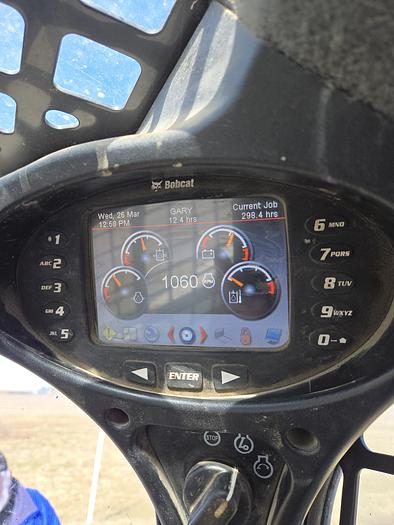 Used T870 Bobcat Skid steer