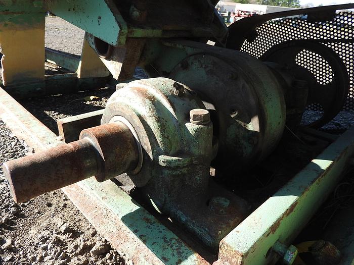 Used Vibrating Conveyor