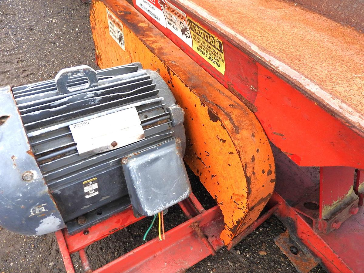 Used Vibrating Conveyor