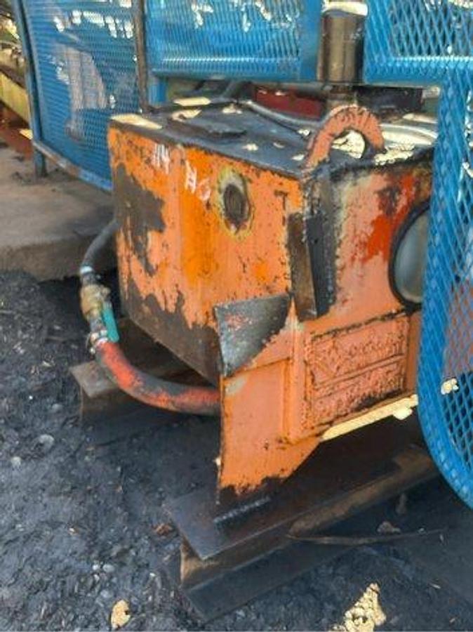 Used Morbark debarker complete hydraulic  set-up