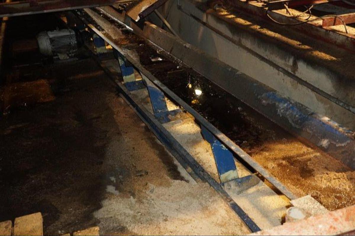 Used Vibrating Conveyor