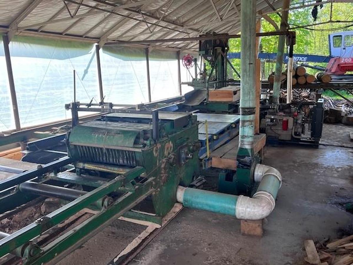 Used A Smicksburg Bandmill,Cornel Edger, Decks, Power unit , a mill set-up