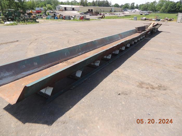 Used Vibrating Conveyor
