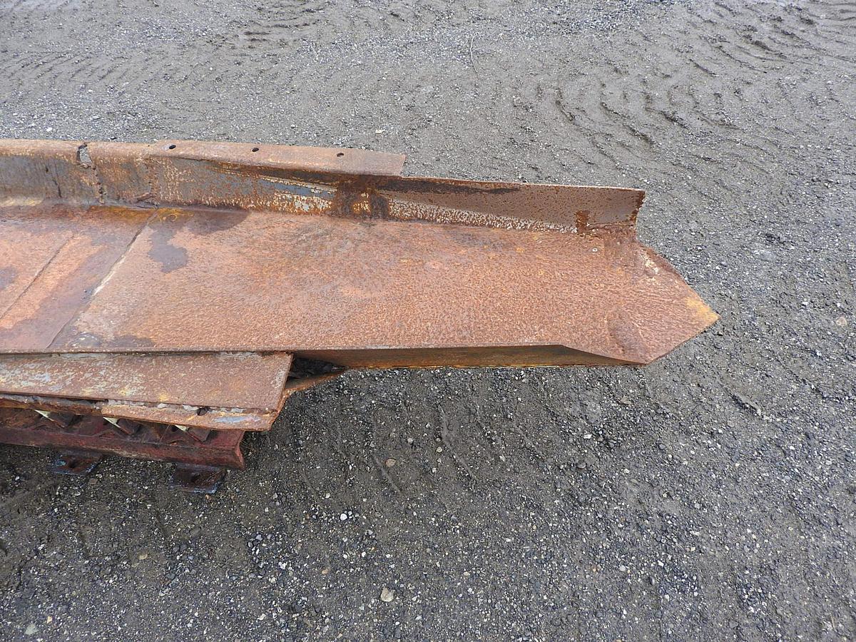 Used Vibrating Conveyor