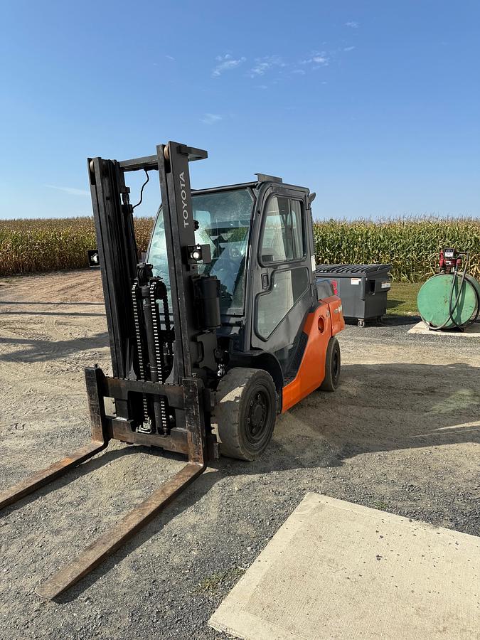 Used Toyota 8FD4OU Forklift