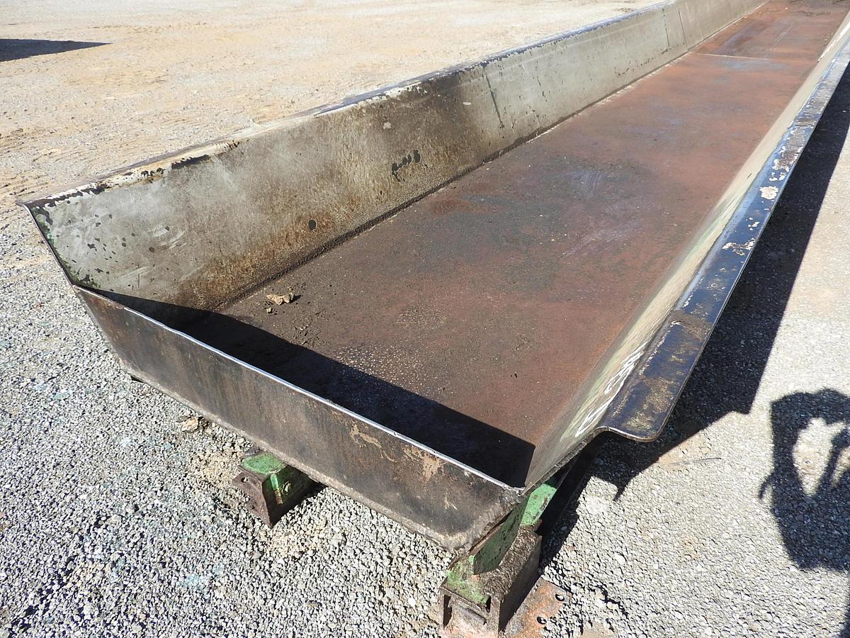 Used Vibrating Conveyor