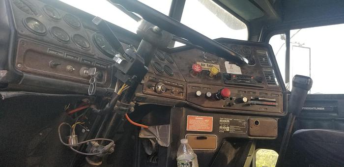 Used FLD 120 Freightliner Log Truck