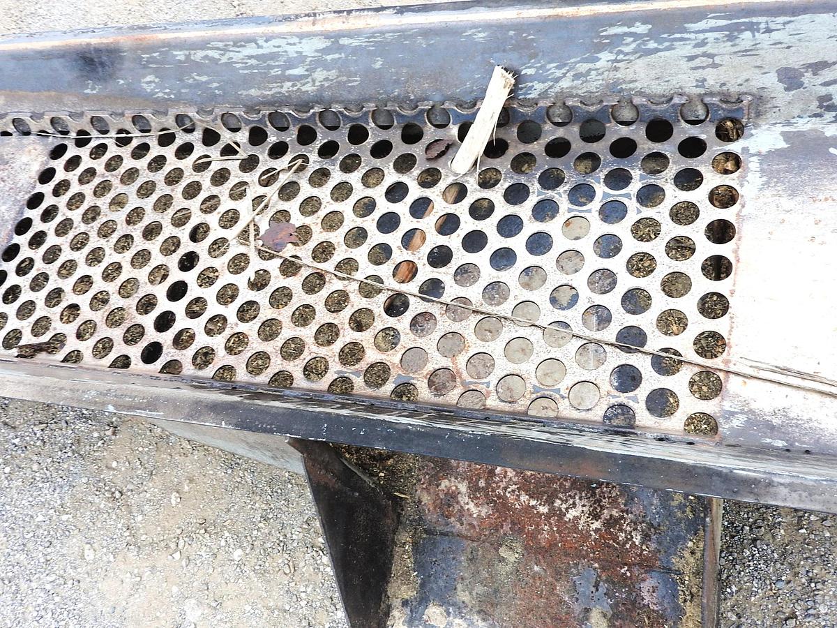 Used Vibrating Conveyor