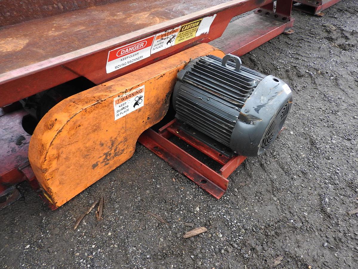 Used Vibrating Conveyor