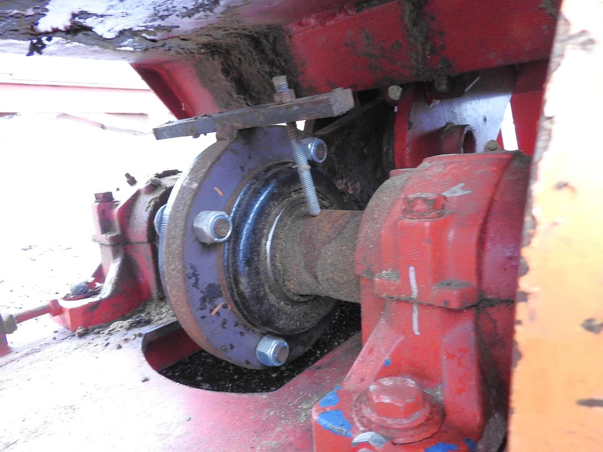 Used Vibrating Conveyor