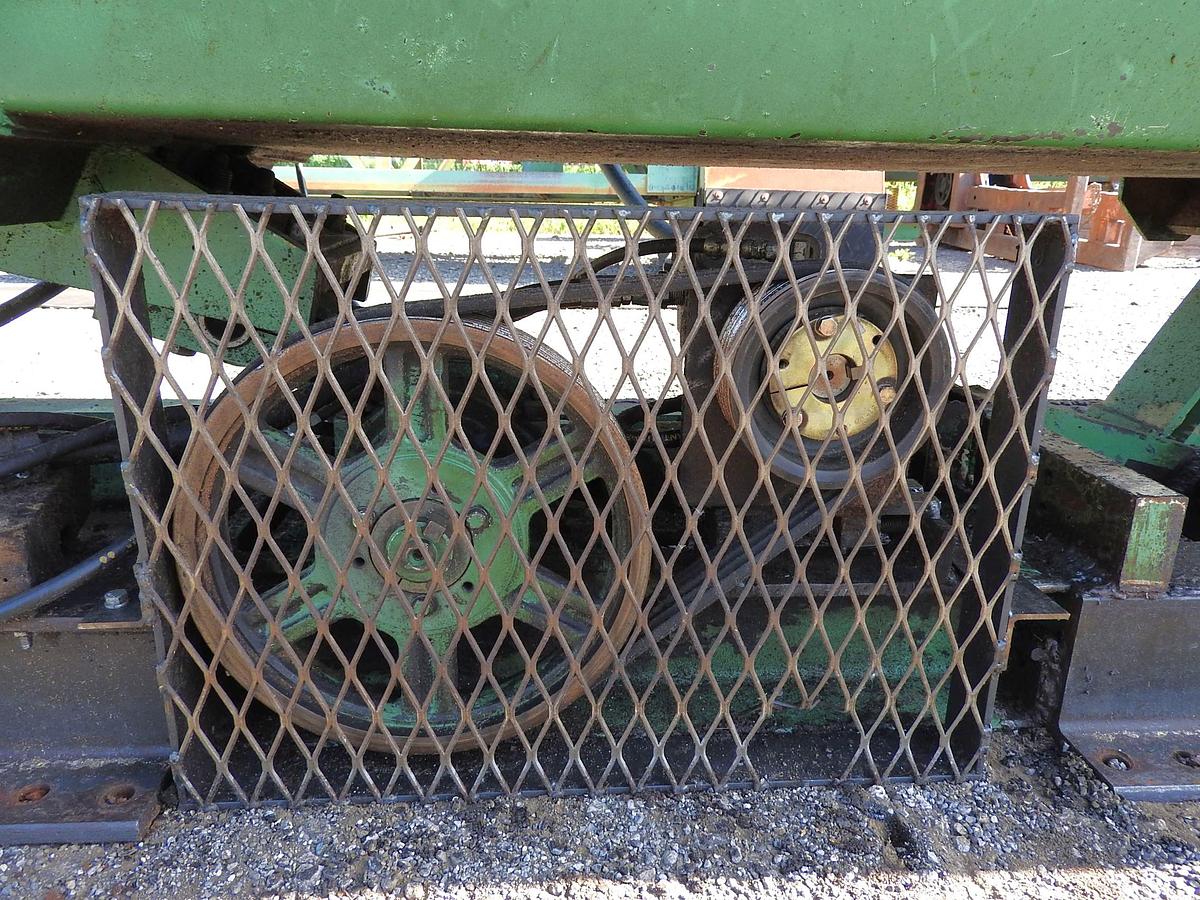 Used Vibrating Conveyor