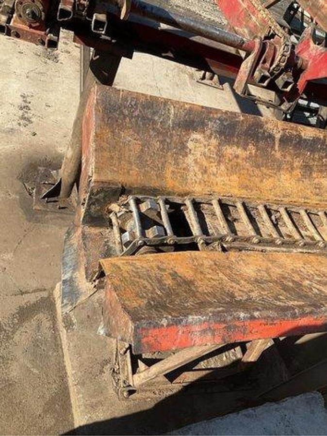 Used Morbark debarker complete hydraulic  set-up