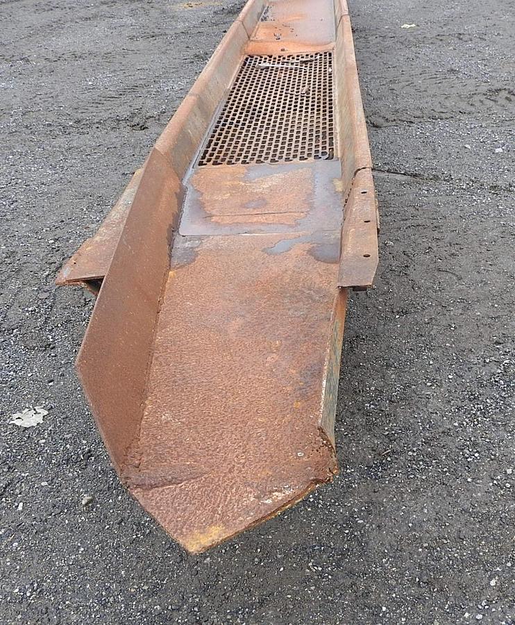 Used Vibrating Conveyor