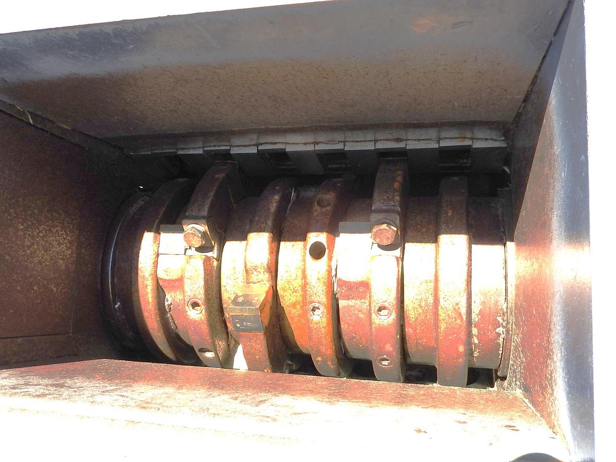 Used Waste Grinder
