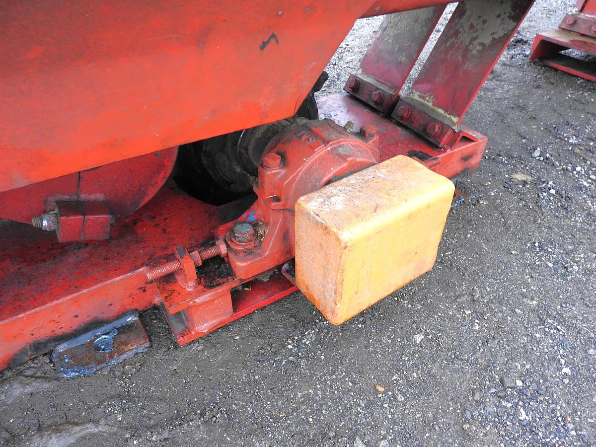 Used Vibrating Conveyor