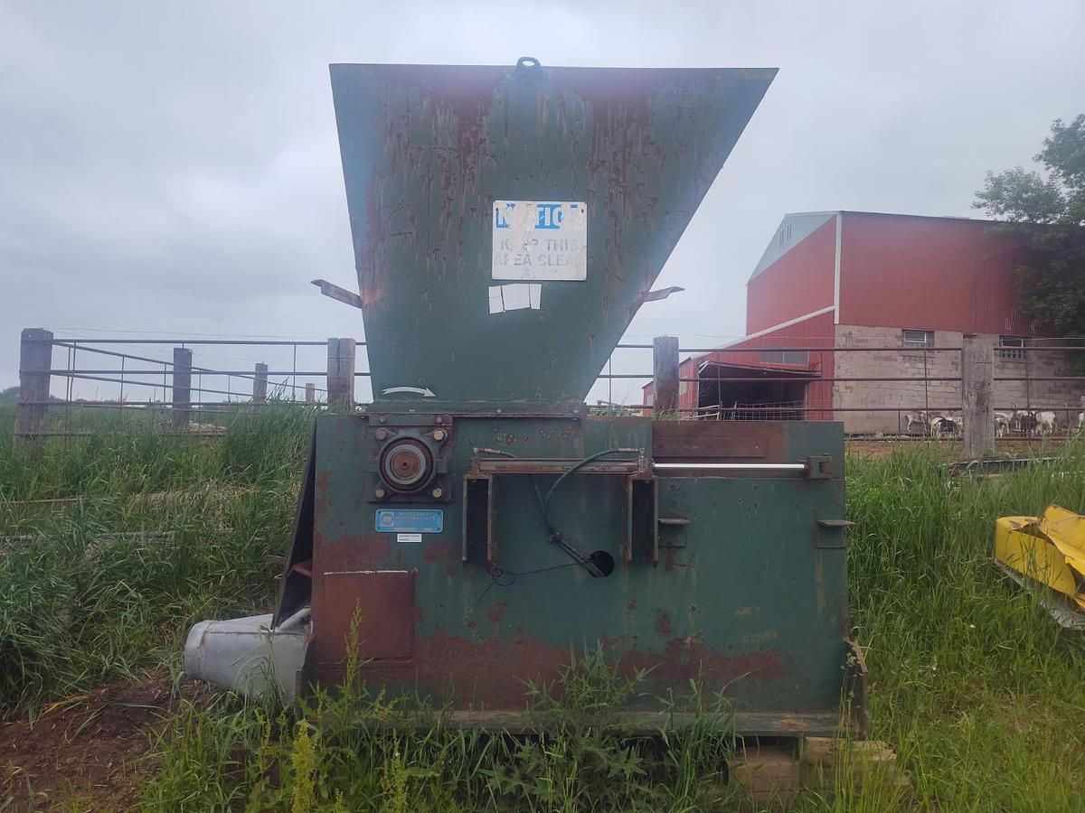 Used Montgomery Wood Grinder