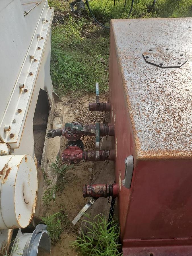 Used Complete Debarker with hyd. Setup