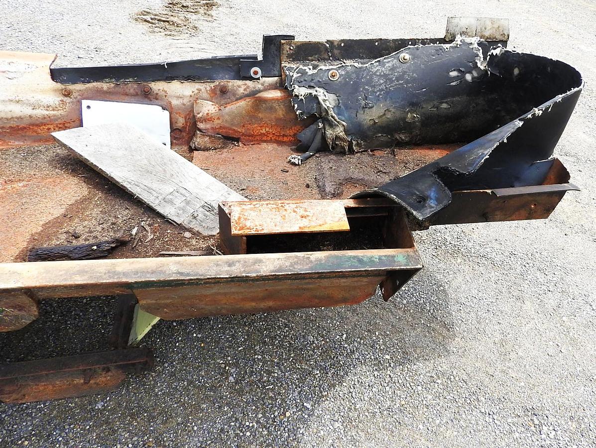 Used Vibrating Conveyor