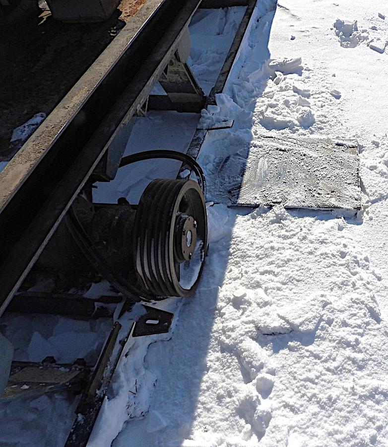 Used Vibrating Conveyor