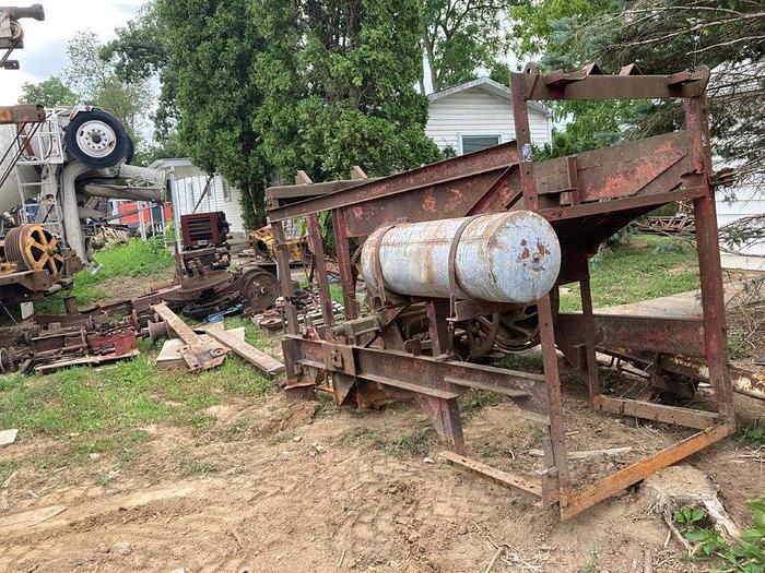 Used Bucyrus Erie 24-L Cable Tool Rig