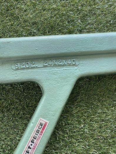 Used Taft Pierce 24" x 2" x 40" Precise Measuring Irons Model: 9202