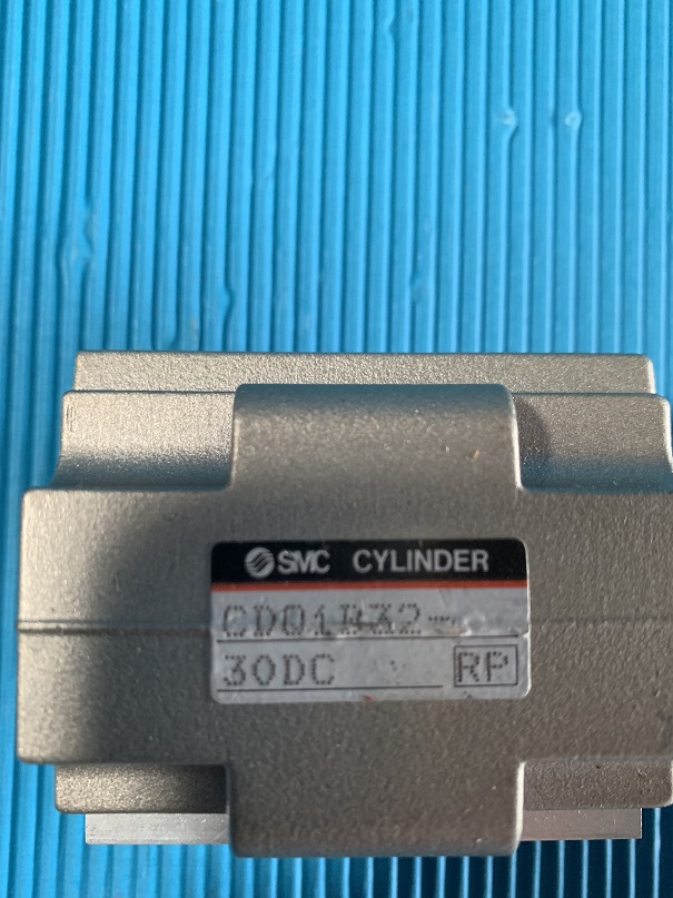 Used SMC Air Cylinder CDQ1B32-30DC