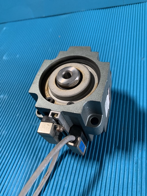 Used SMC Air Cylinder CDQ1B50-20DC-30