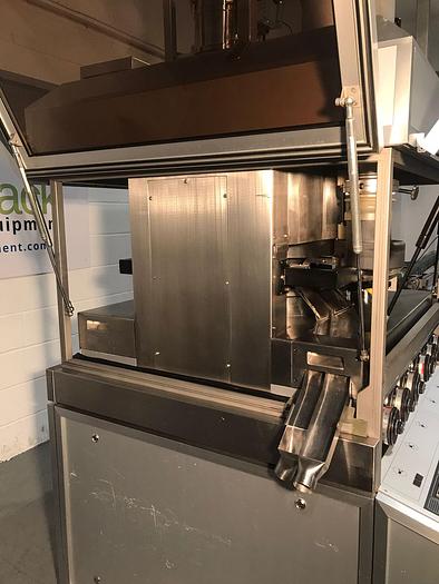 Used Fette P3100 Tablet Press