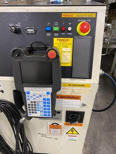 Used FANUC R2000iB/200R WITH R30iA CONTROLLER