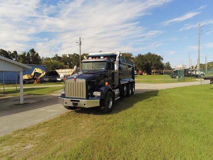 Used 2011 KENWORTH T-800 FACTORY DUMP TRUCK