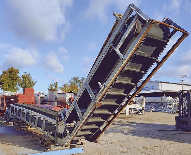 Used Podnośnik falbankowy z zabierakami, typ:  Łabędzia szyja