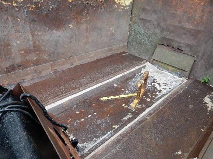 Used 12' Air Flo Gravel Box and Hoist