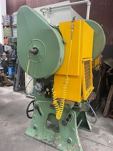 Usato PRESSA MECCANICA 40 TON (1)