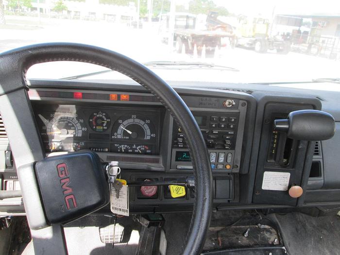 Used 2000 GMC C8500